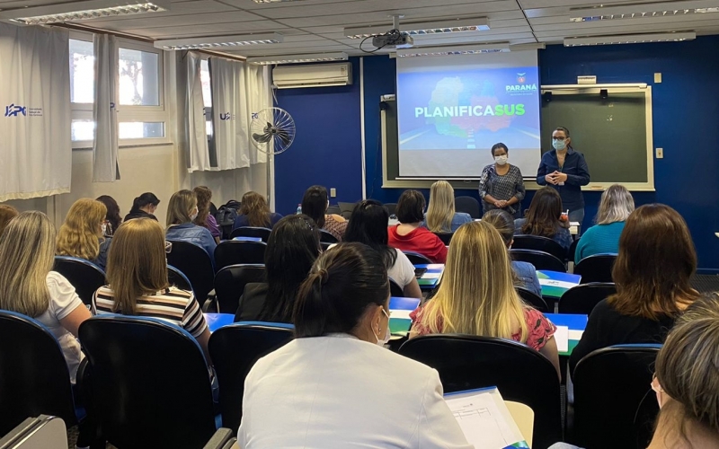 Regionais dos Campos Gerais realizam workshop do PlanificaSUS