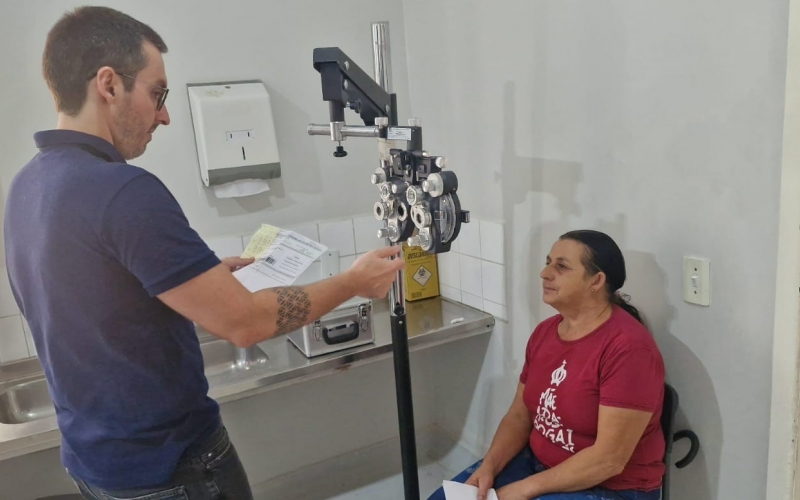 Mutirão atende mais de 100 pacientes em Carambeí